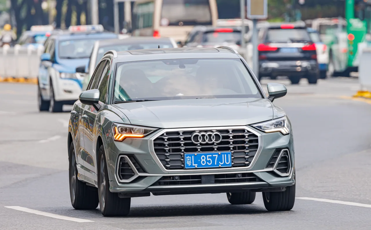 Audi Q3 II F3 en occasion — vue trois-quarts avant