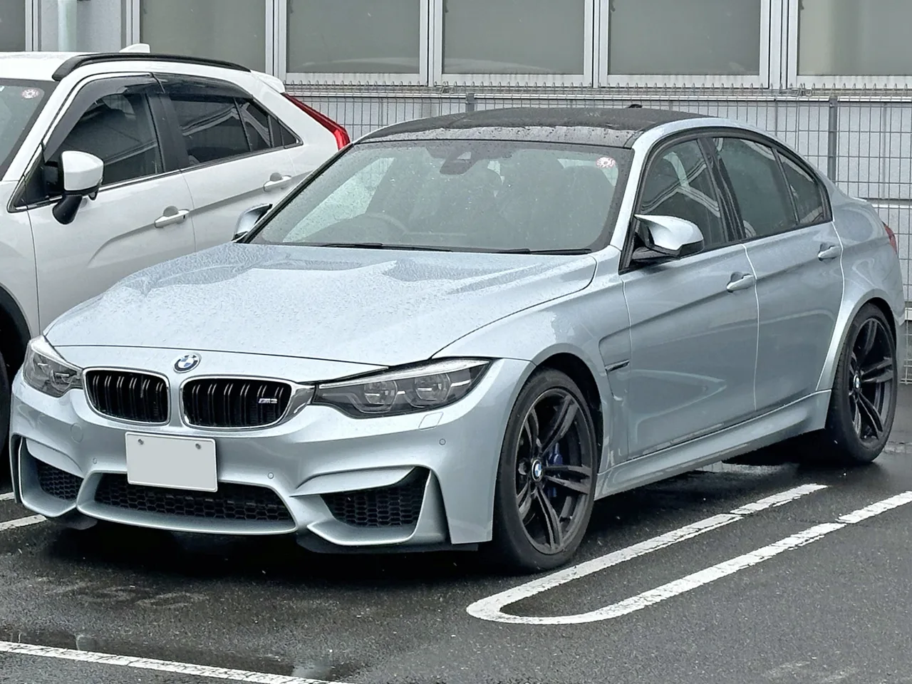 BMW M3 en occasion — vue trois-quarts avant