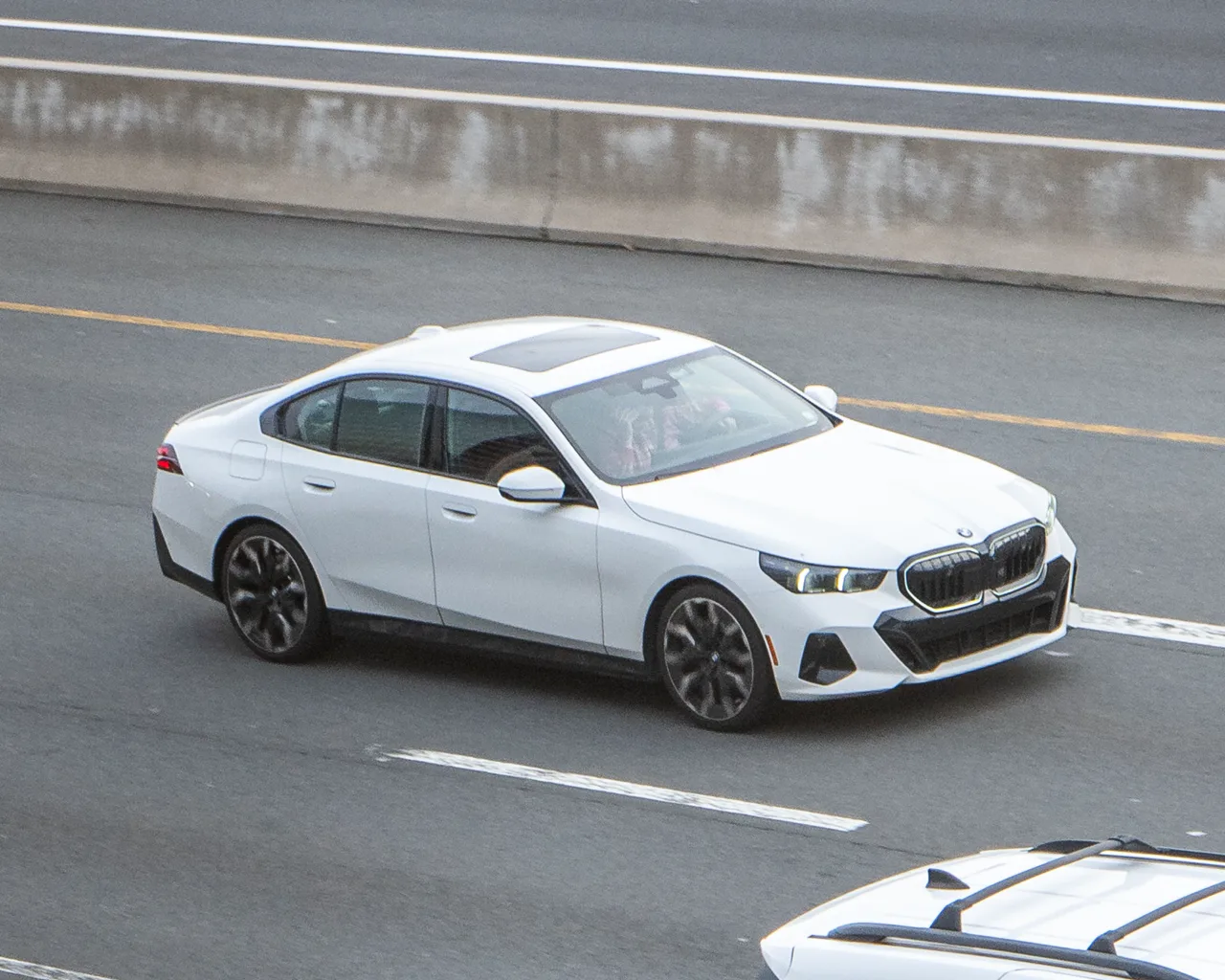 BMW Série 5 G60 en occasion — vue trois-quarts avant