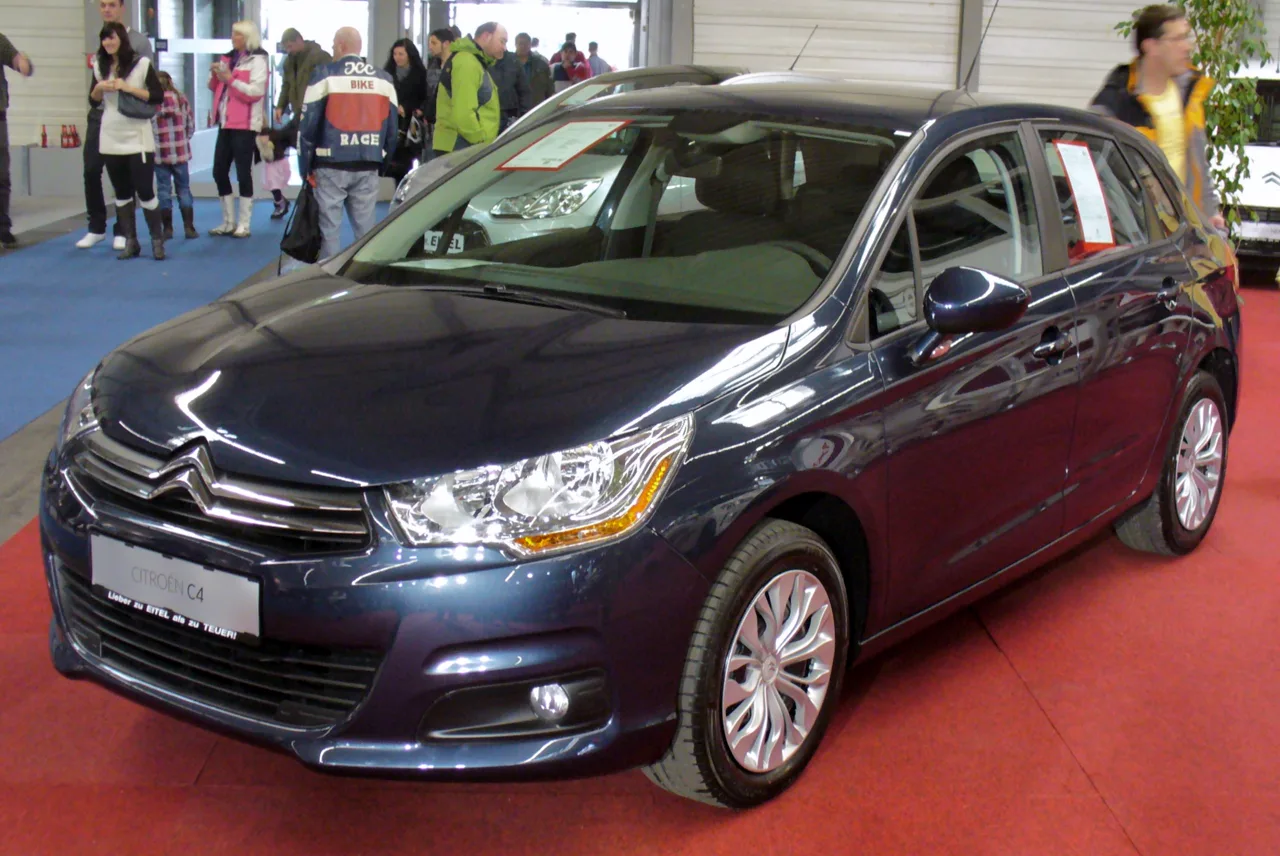 Citroën C4 en occasion — vue trois-quarts avant