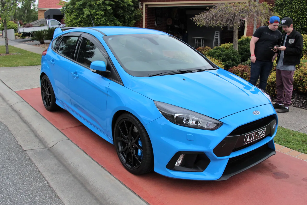 Ford Focus RS en occasion — vue trois-quarts avant