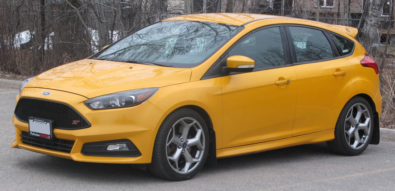 Ford Focus ST en occasion — vue trois-quarts avant