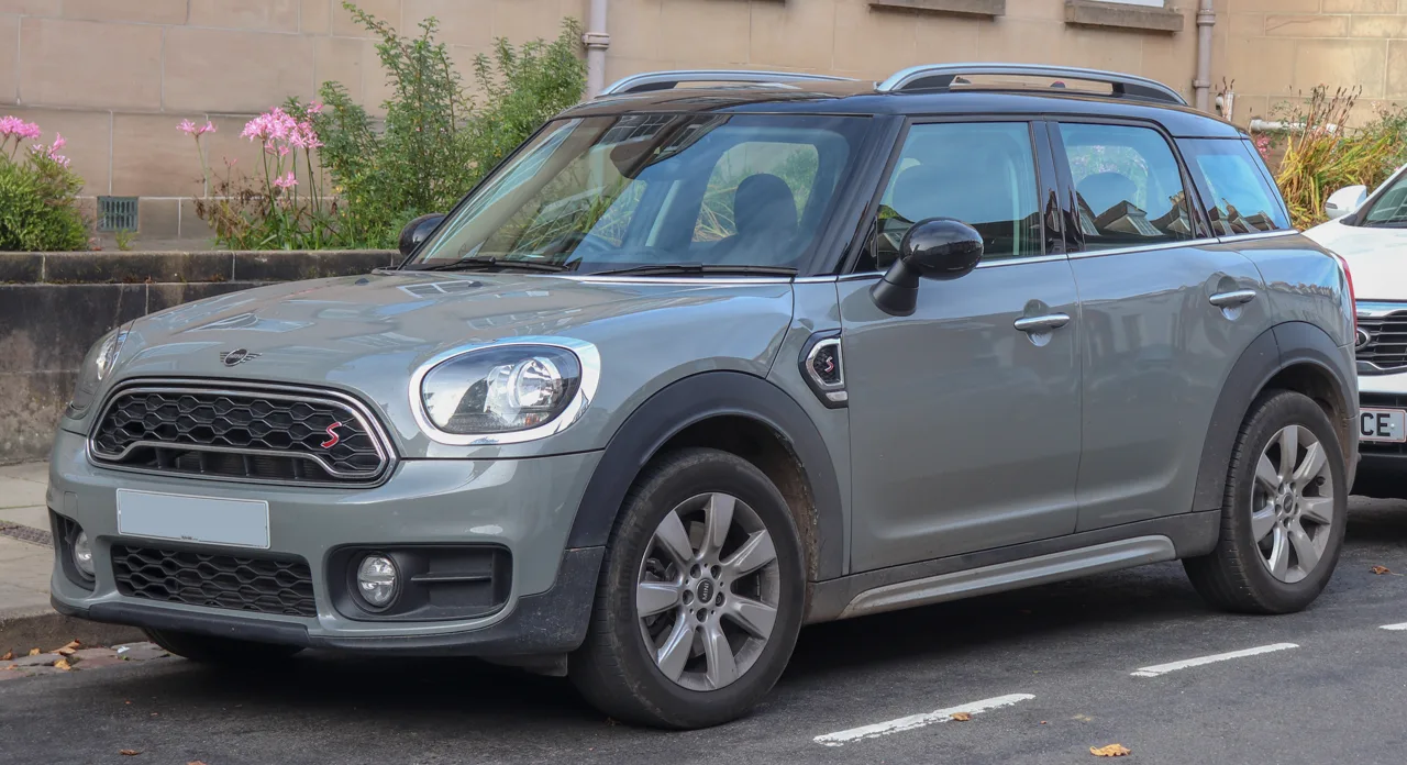 Mini Countryman en occasion — vue trois-quarts avant