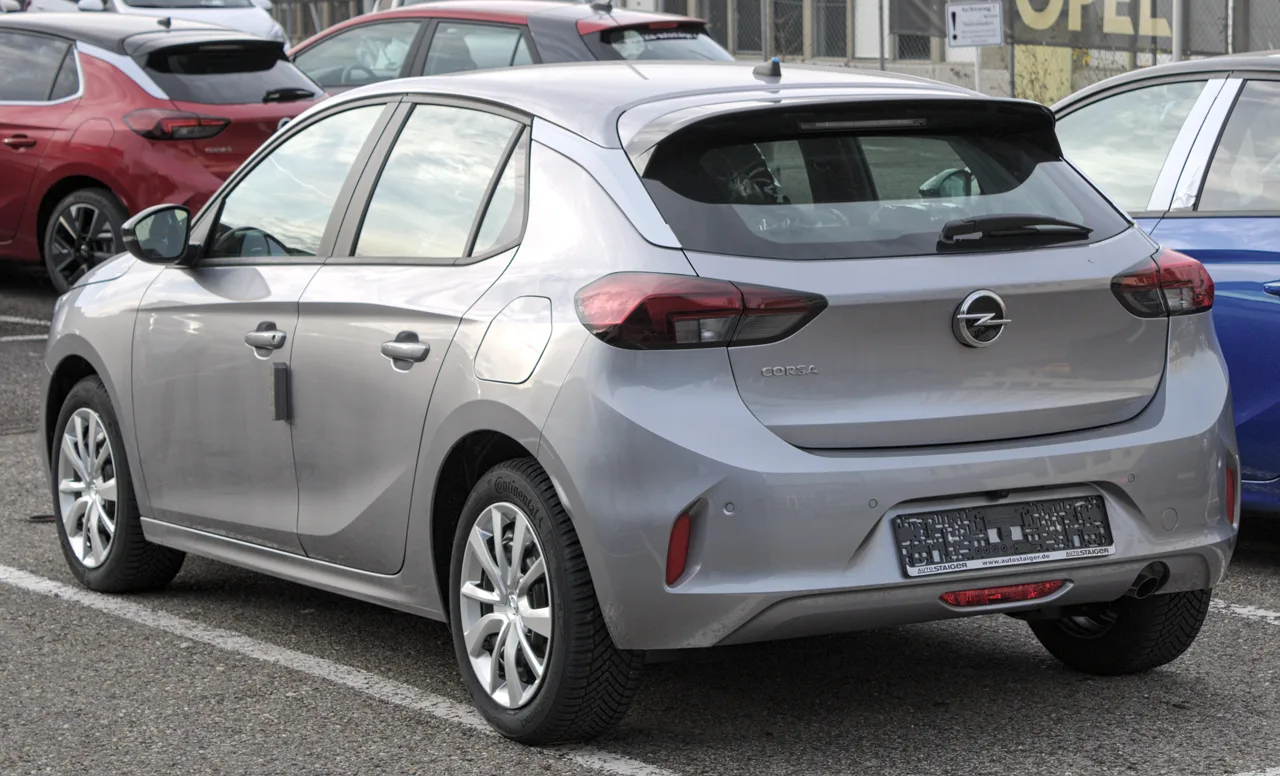Opel Corsa en occasion — vue trois-quarts avant