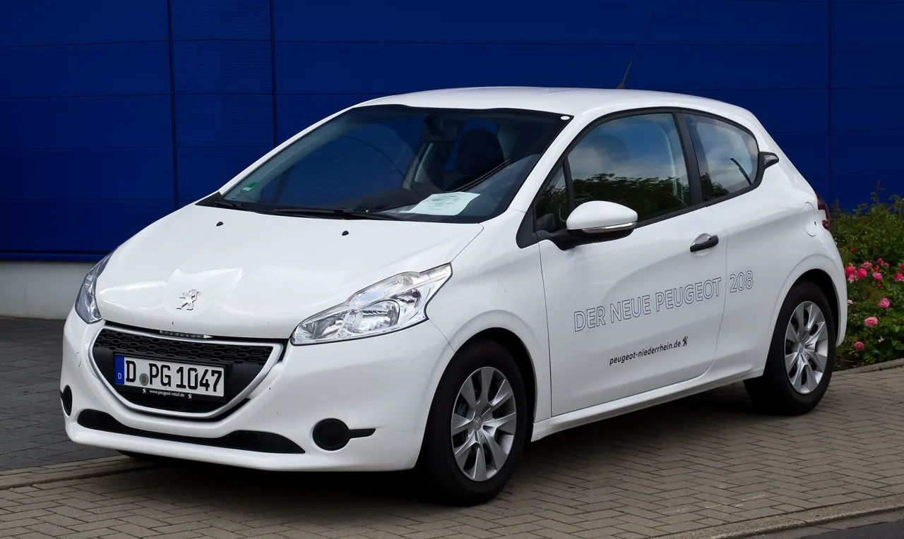 Peugeot 208 en occasion — vue trois-quarts avant