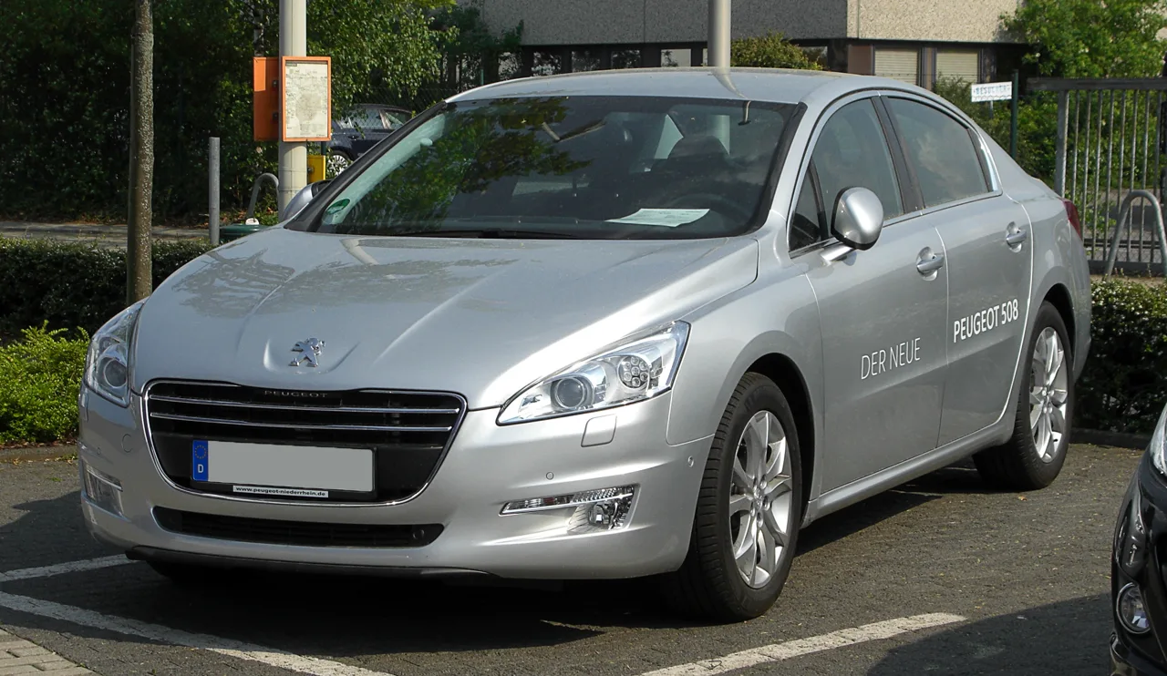 Peugeot 508 en occasion — vue trois-quarts avant