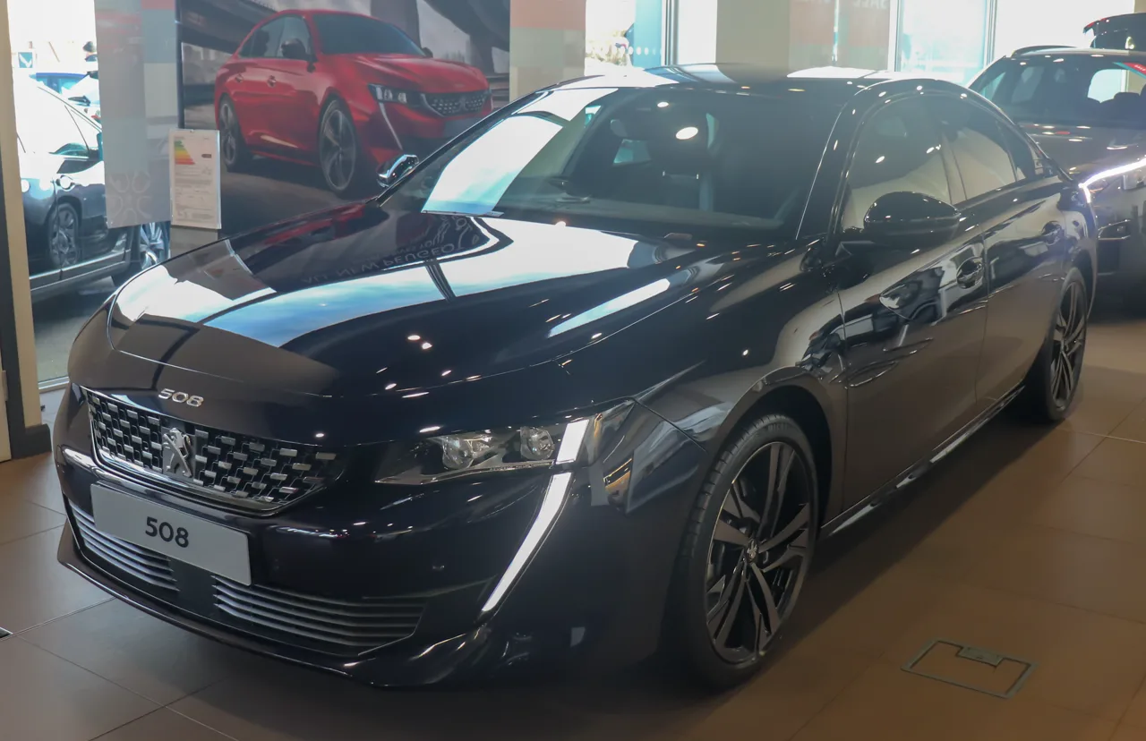 Peugeot 508 en occasion — vue trois-quarts avant