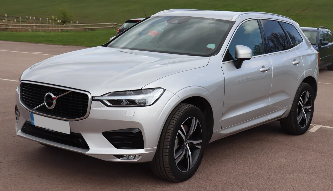 Volvo XC60 II en occasion — vue trois-quarts avant